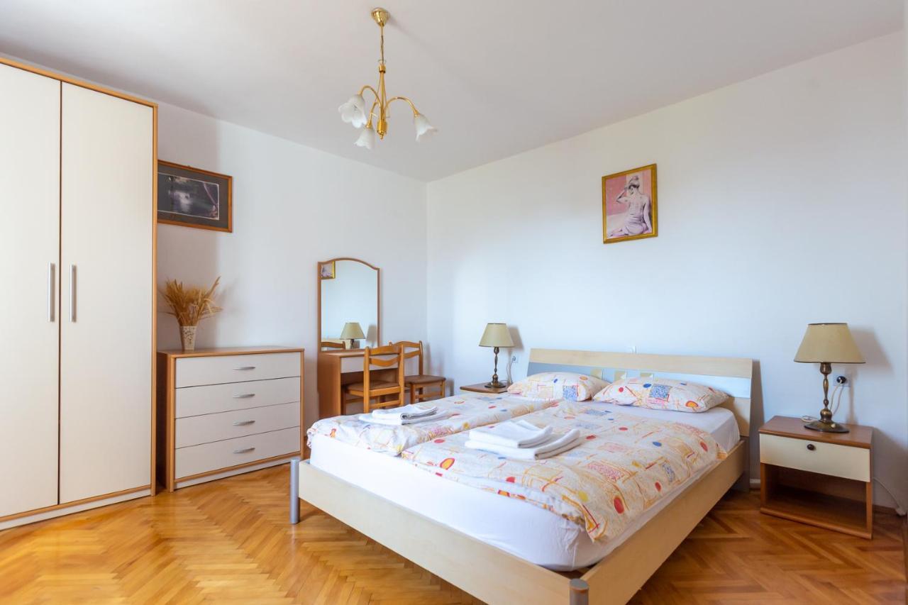 Apartments And Rooms Jeselnik 포르토로즈 외부 사진